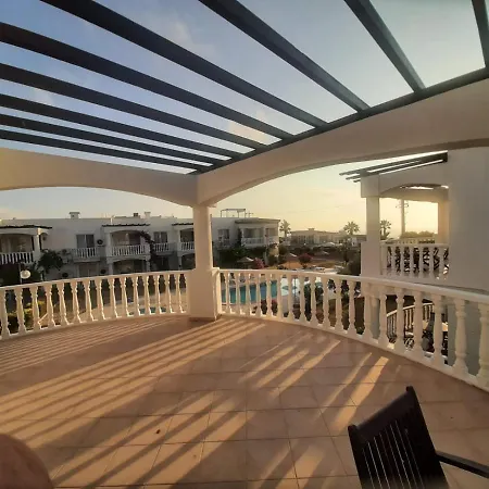 2+1 с видом на море, с большой террасой и бассейном Apartment *