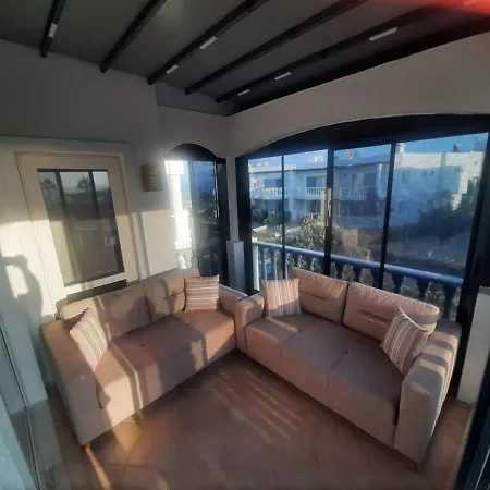 2+1 с видом на море, с большой террасой и бассейном Apartment