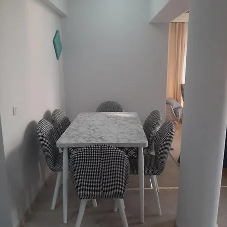 Apartment 2+1 с видом на море, с большой террасой и бассейном