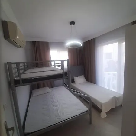 Apartamento 2+1 с видом на море, с большой террасой и бассейном
