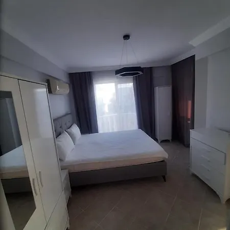 Apartament 2+1 с видом на море, с большой террасой и бассейном Milas
